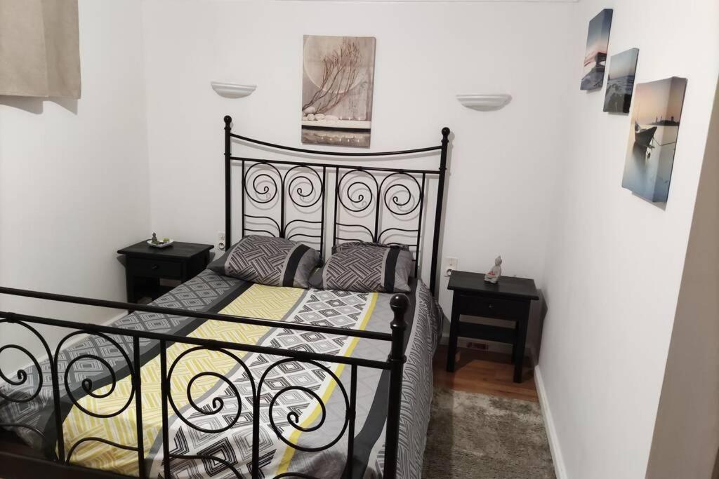 Appt En Bas De Villa, Petit Exterieur, 1 Place De Parking Cuers Luaran gambar